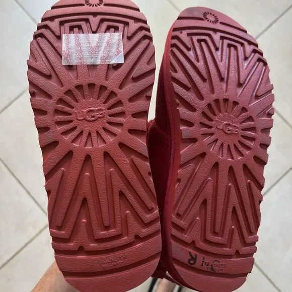 UGG Neumel Red Chukka Mens Size US 8, EU 41 Ankle Boots Suede Lace Up - Picture 15 of 15